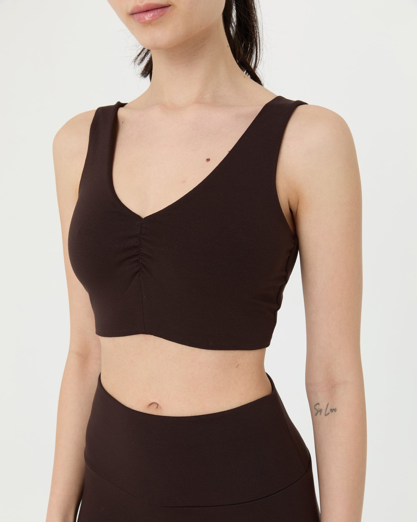 Kahverengi Büzgülü V Yaka Yoga Bra
