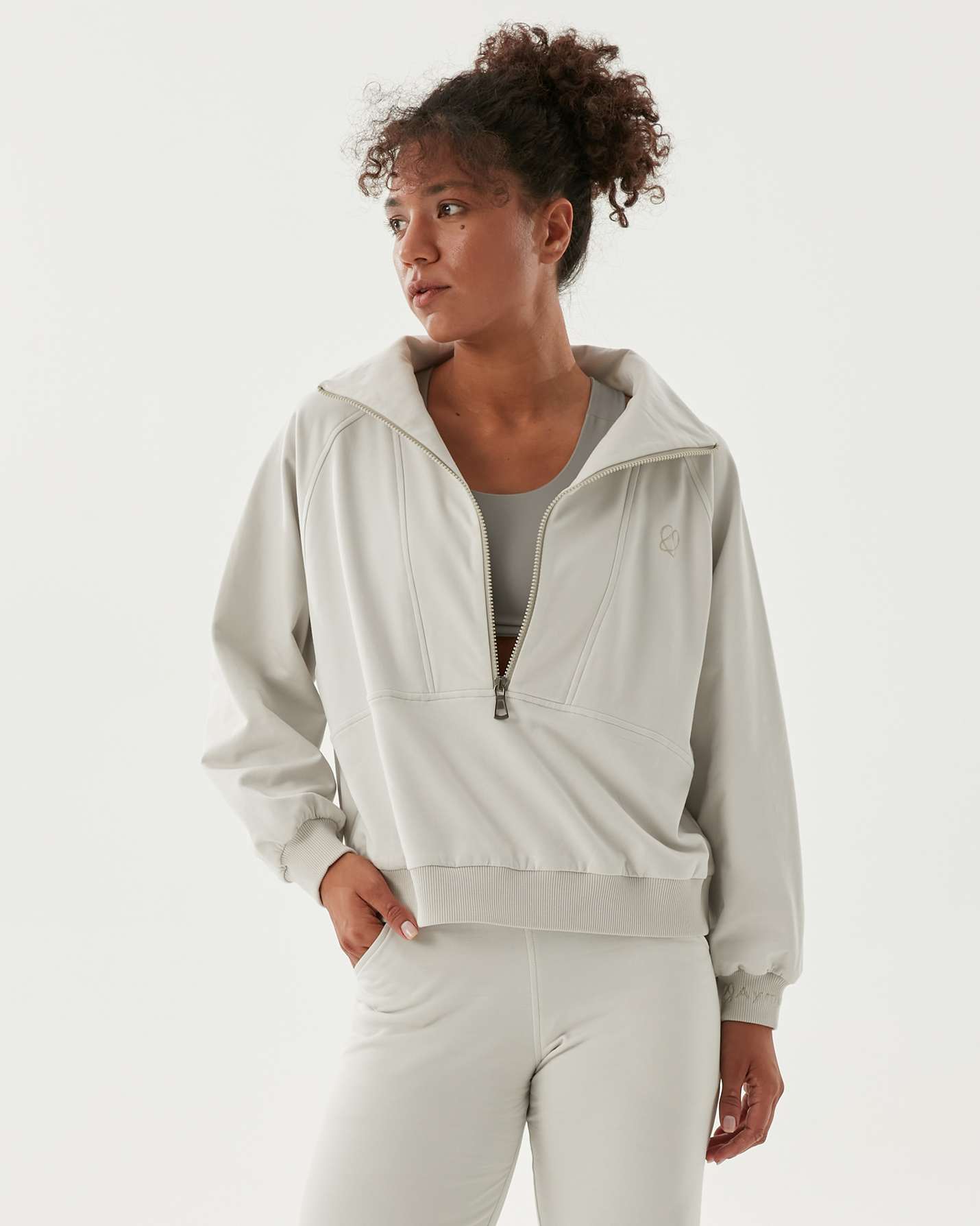 Dik Yaka Sweatshirt
