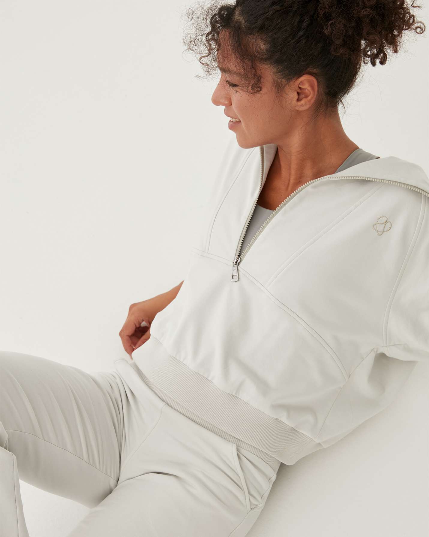 Dik Yaka Sweatshirt