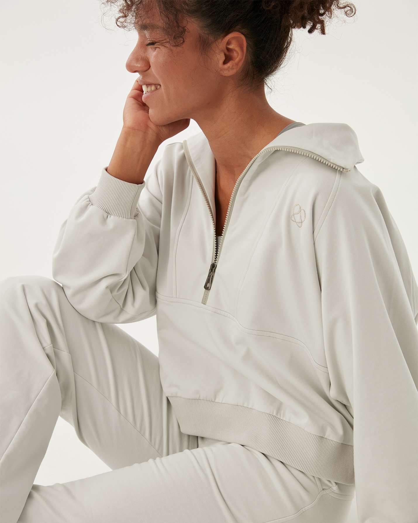 Dik Yaka Sweatshirt