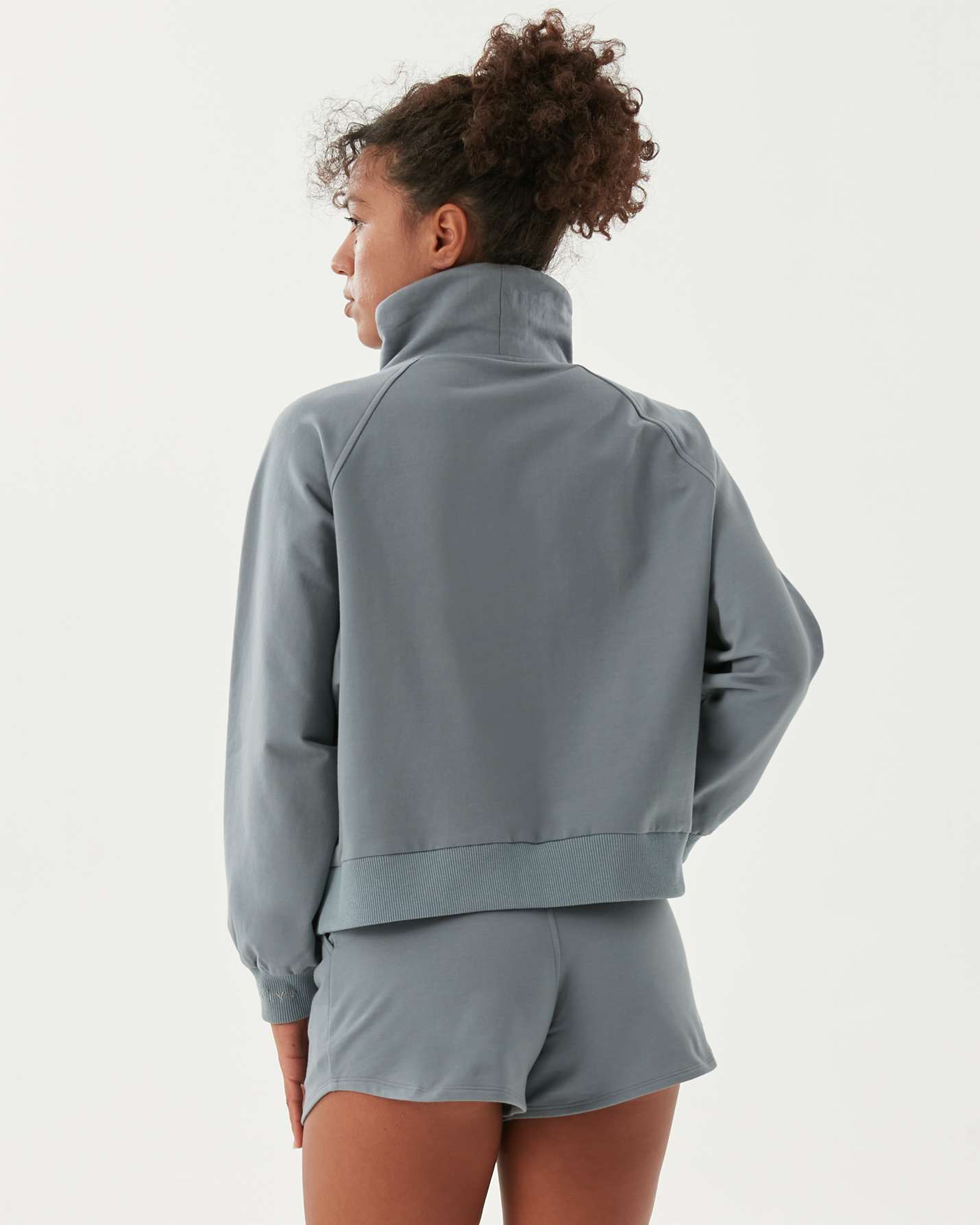 Dik Yaka Sweatshirt