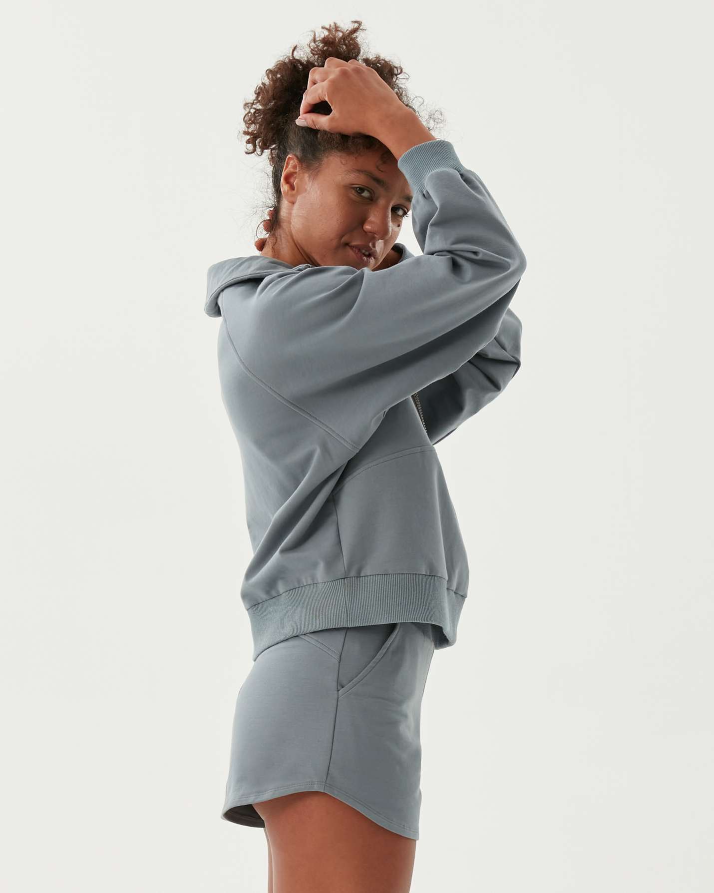 Dik Yaka Sweatshirt