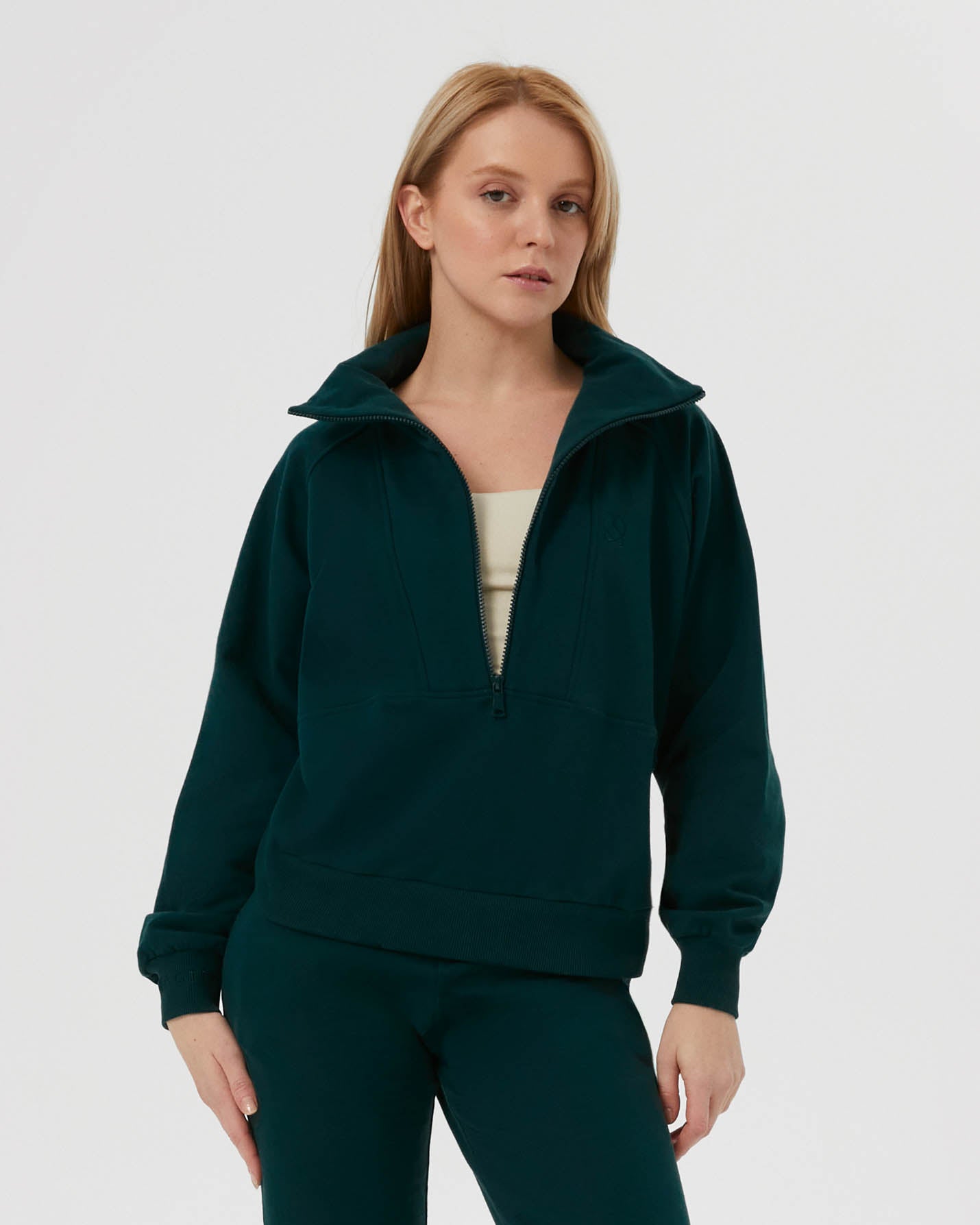 Dik Yaka Sweatshirt