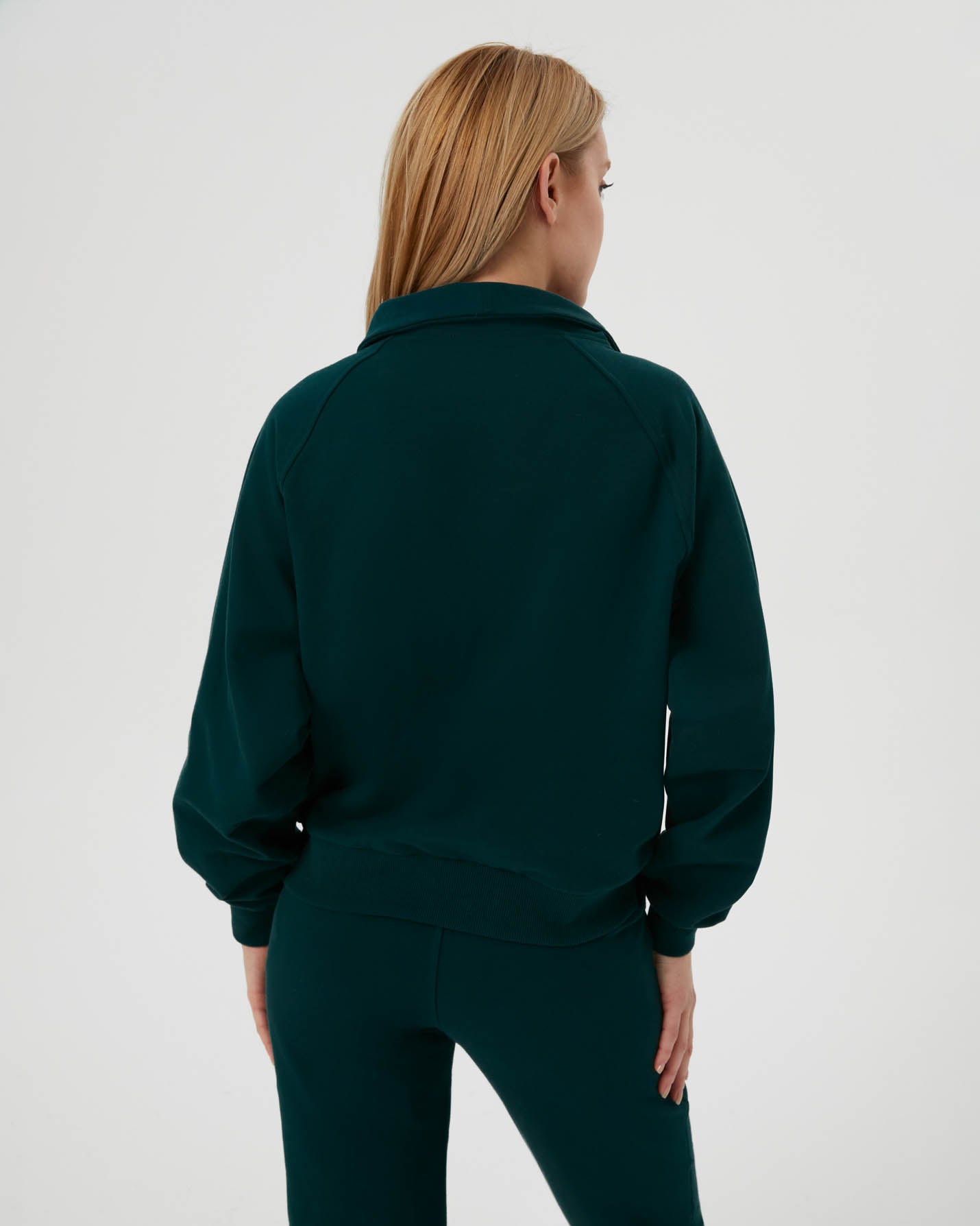Dik Yaka Sweatshirt