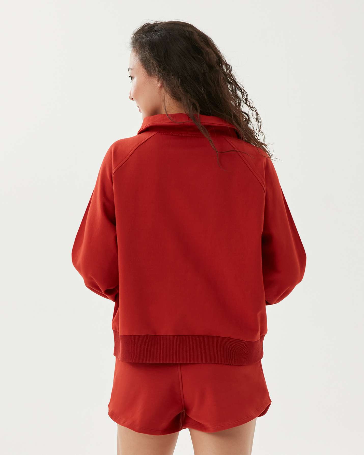 Dik Yaka Sweatshirt