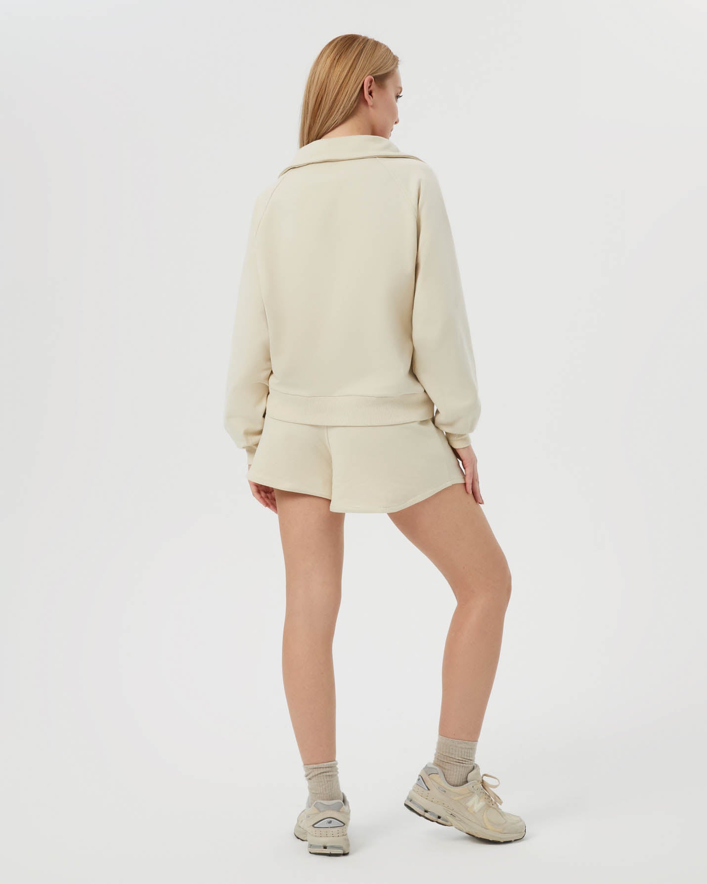 Dik Yaka Sweatshirt