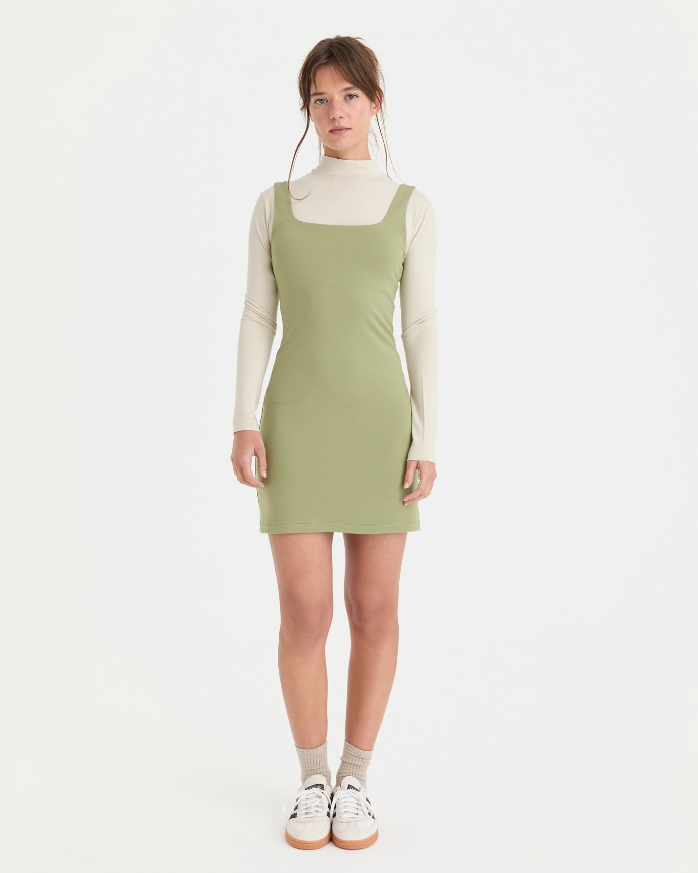 Matcha Low Back Elbise
