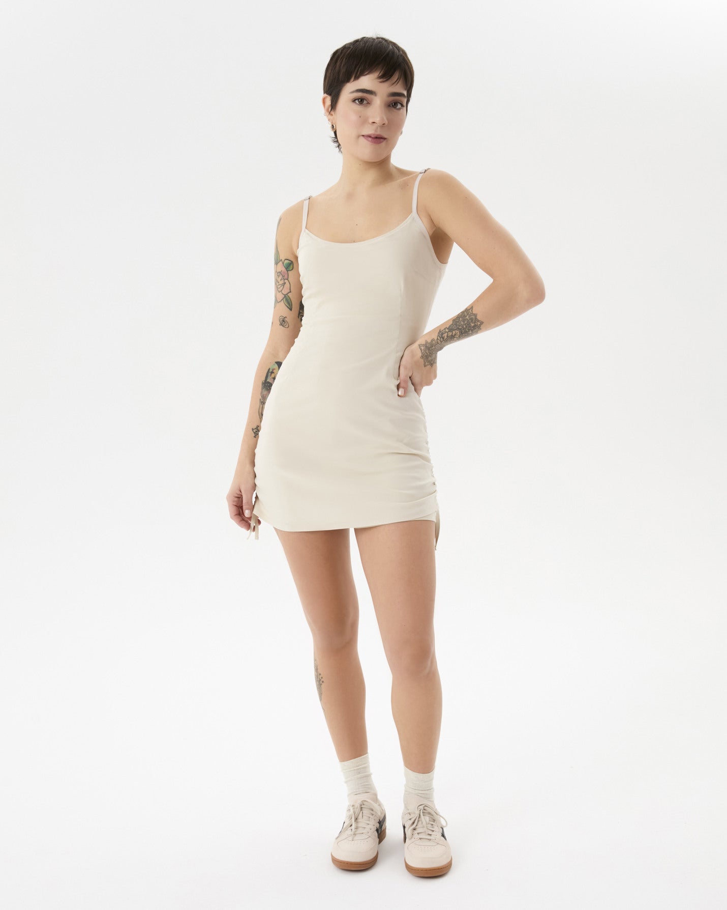 Krema Büzgülü Tulumlu Elbise