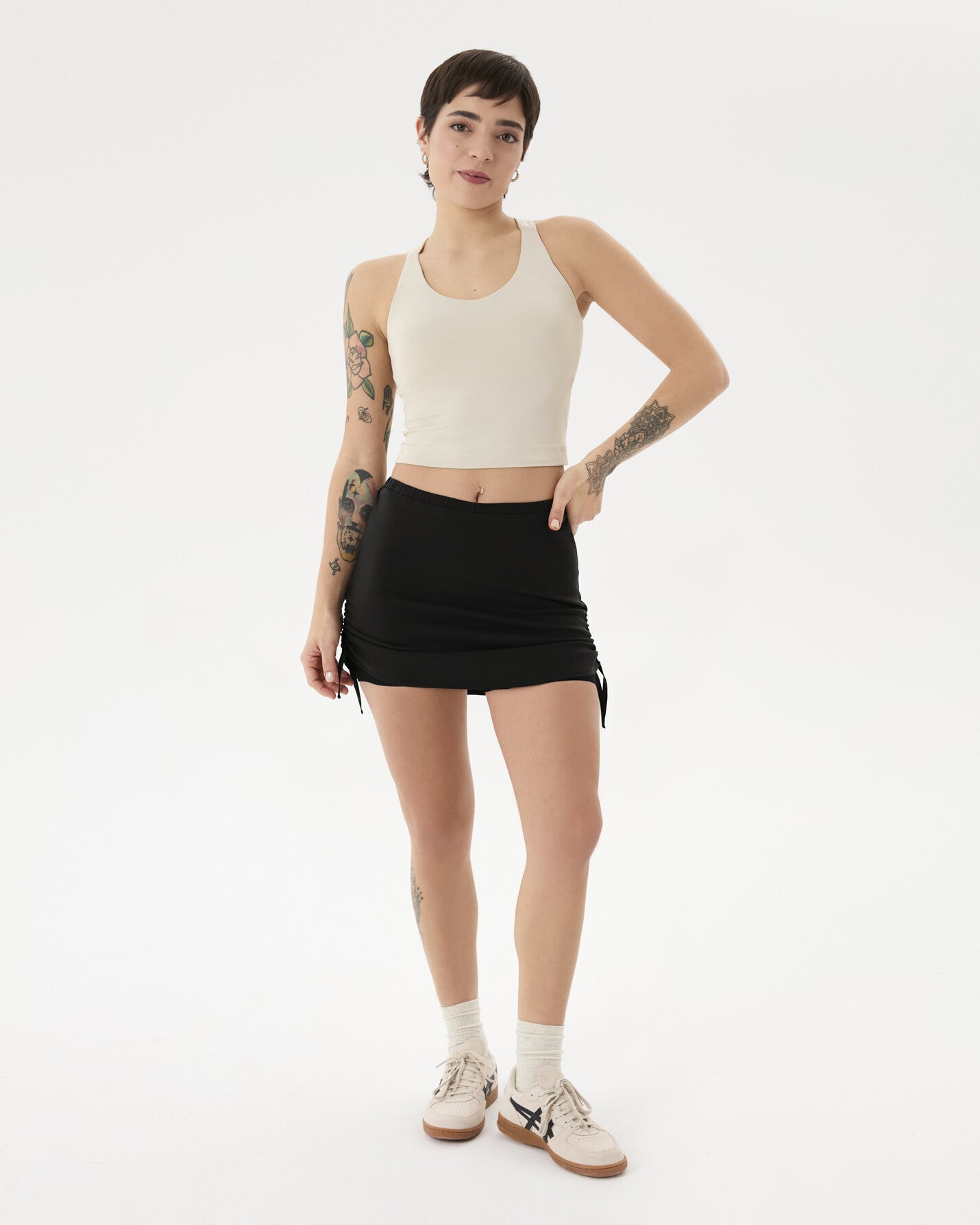 Siyah Şortlu Büzgülü Etek