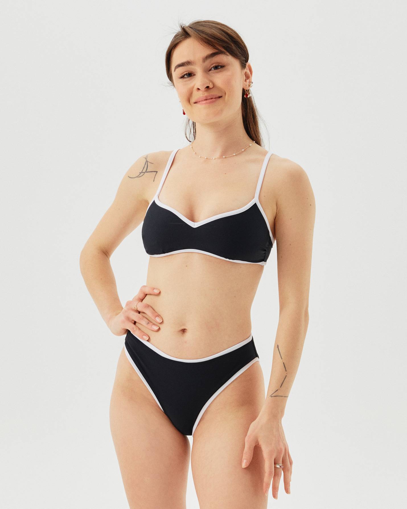 Biyeli Bikini