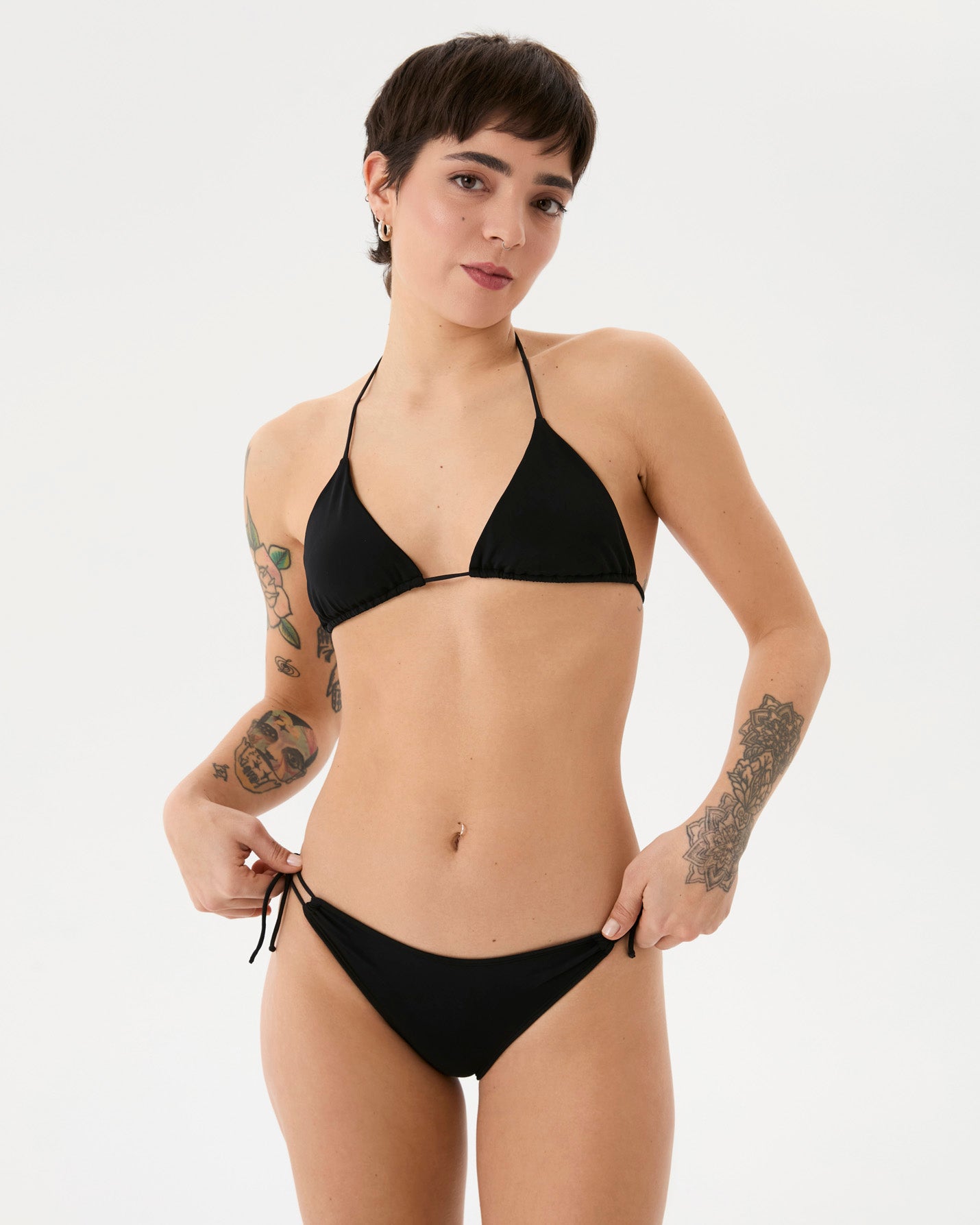 Siyah İpli Üçgen Bikini Takım