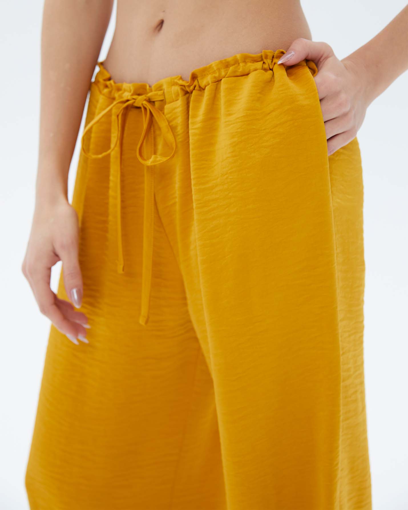 Bağcıklı Büzgülü Pantolon