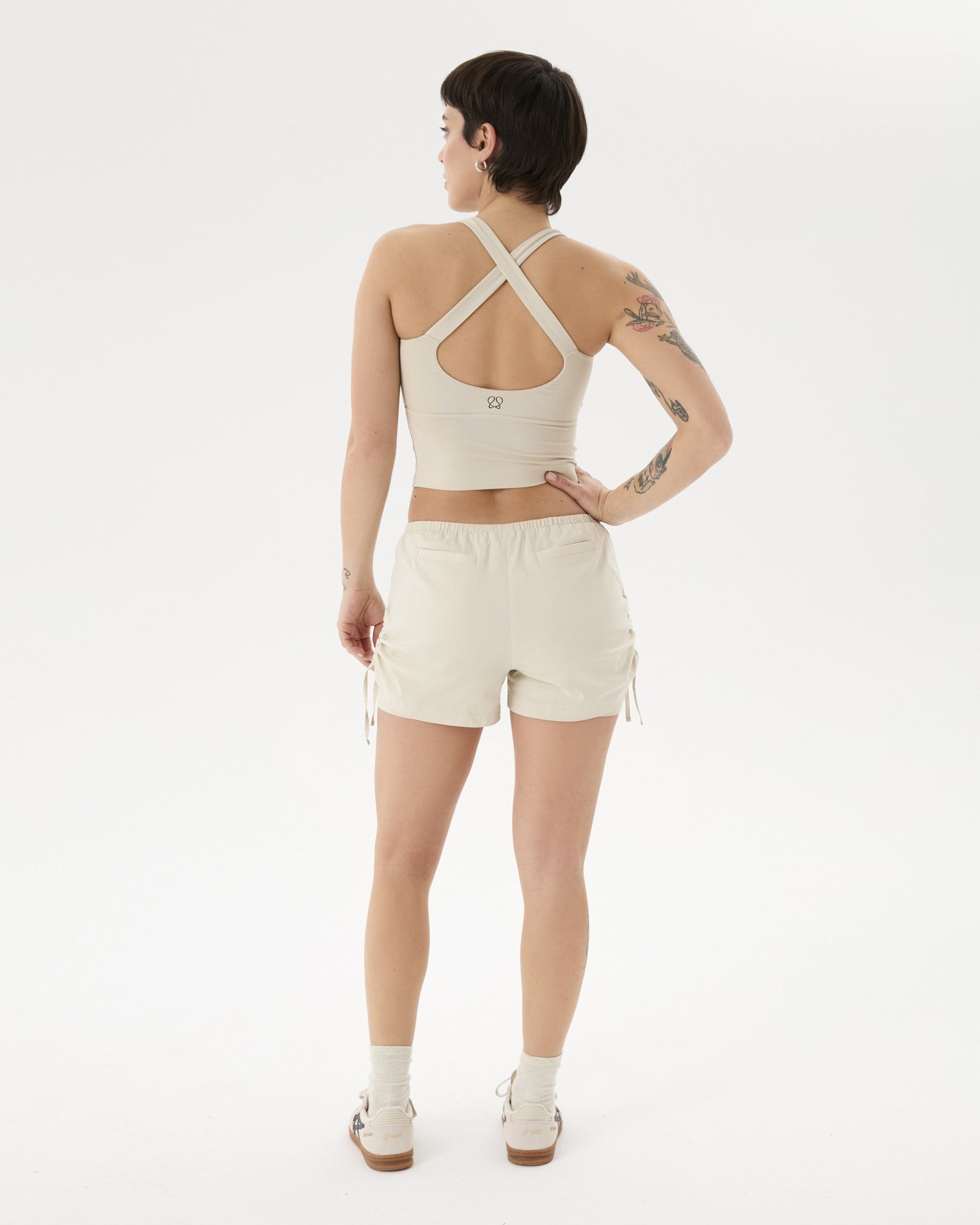 Krema Çift Katlı Büzgülü Şort