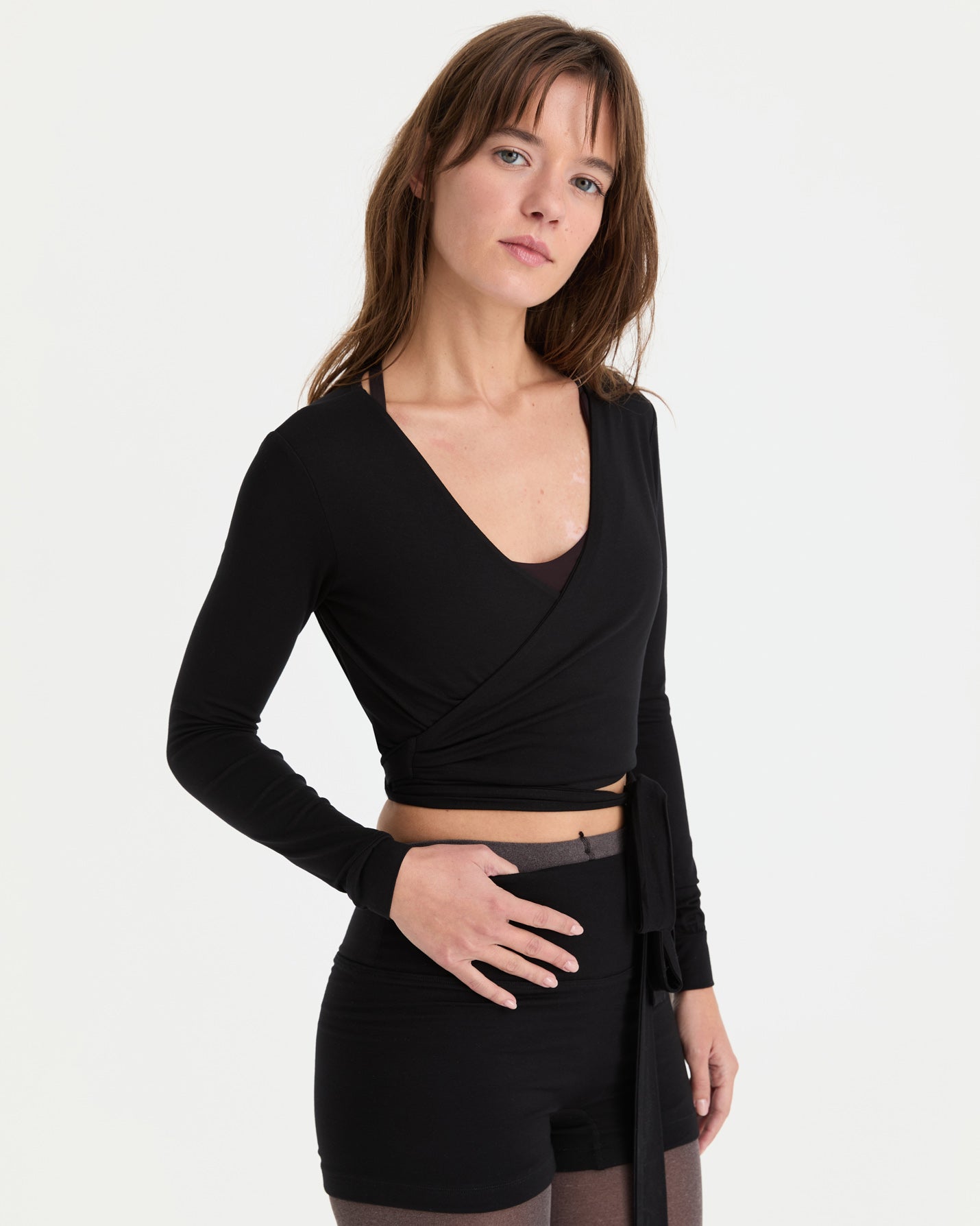 Siyah Anvelop Wrap Crop