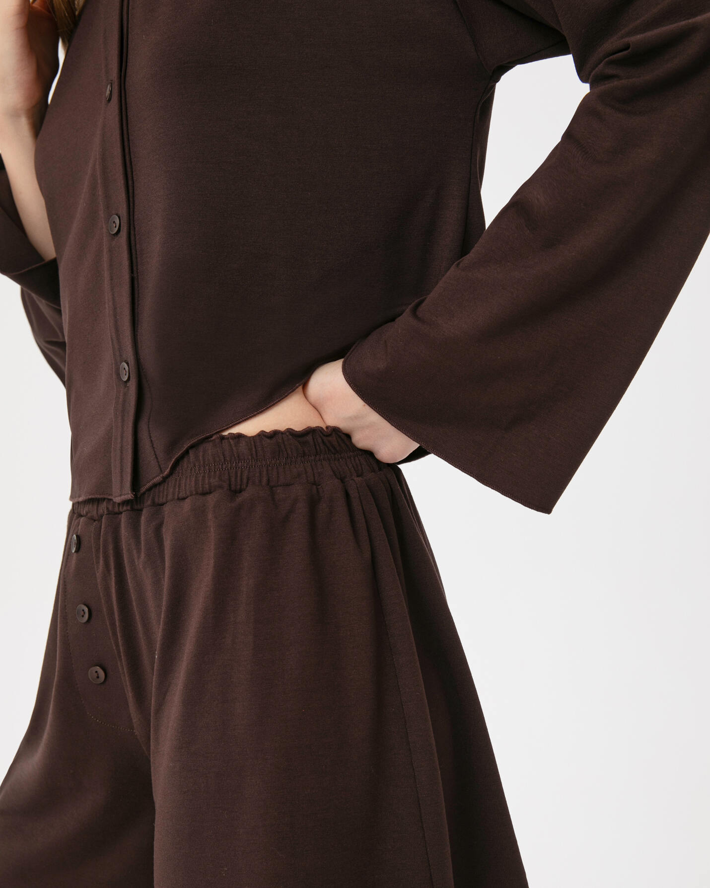 Kahverengi Volanlı Pijama Üstü