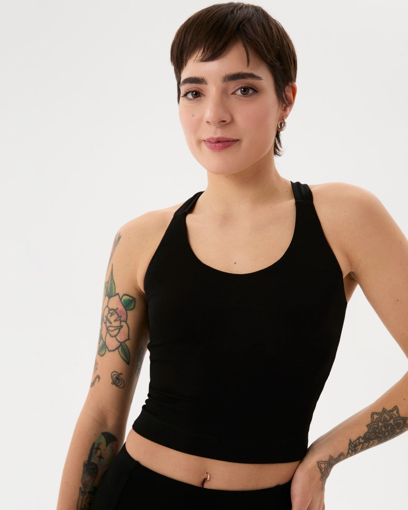 Siyah Halter Half Crop Bluz