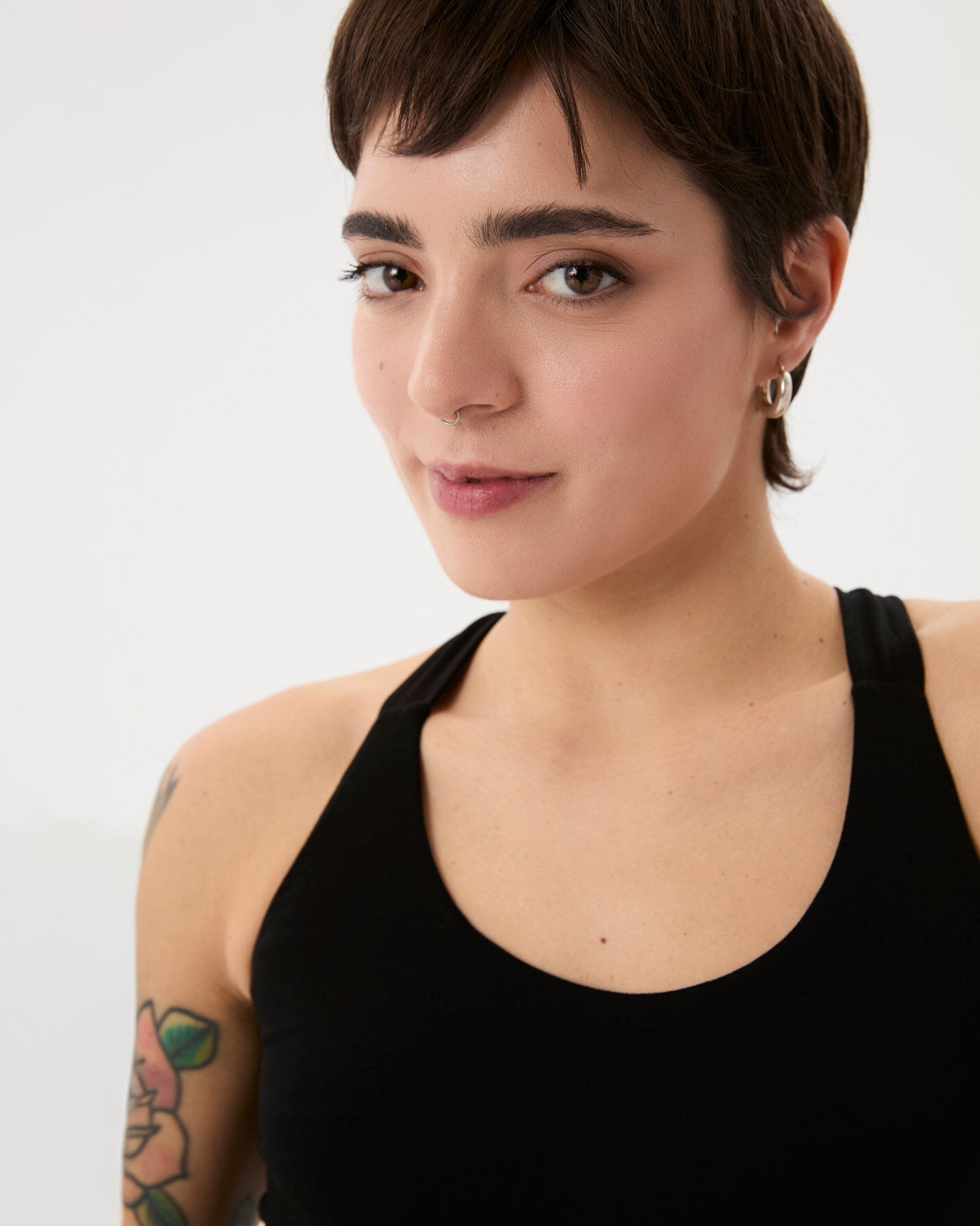 Siyah Halter Half Crop Bluz