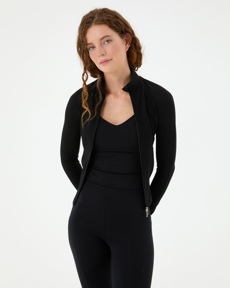 Siyah Dar Fit Spor Üst