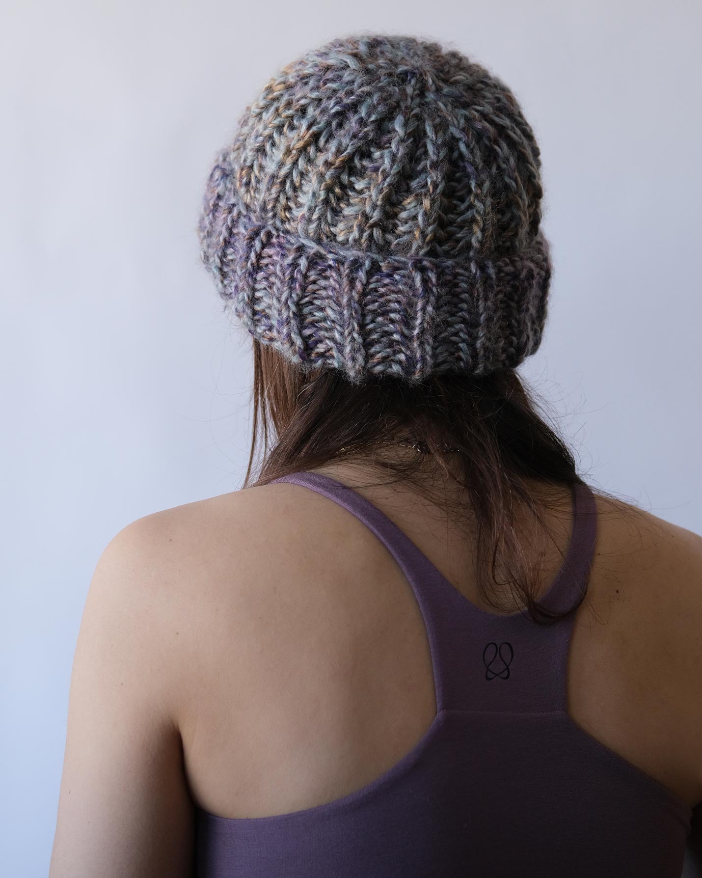 Menekşe El Örgüsü Bere