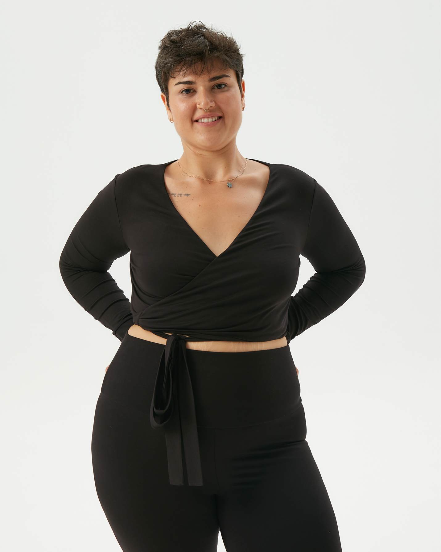 Siyah Anvelop Wrap Crop