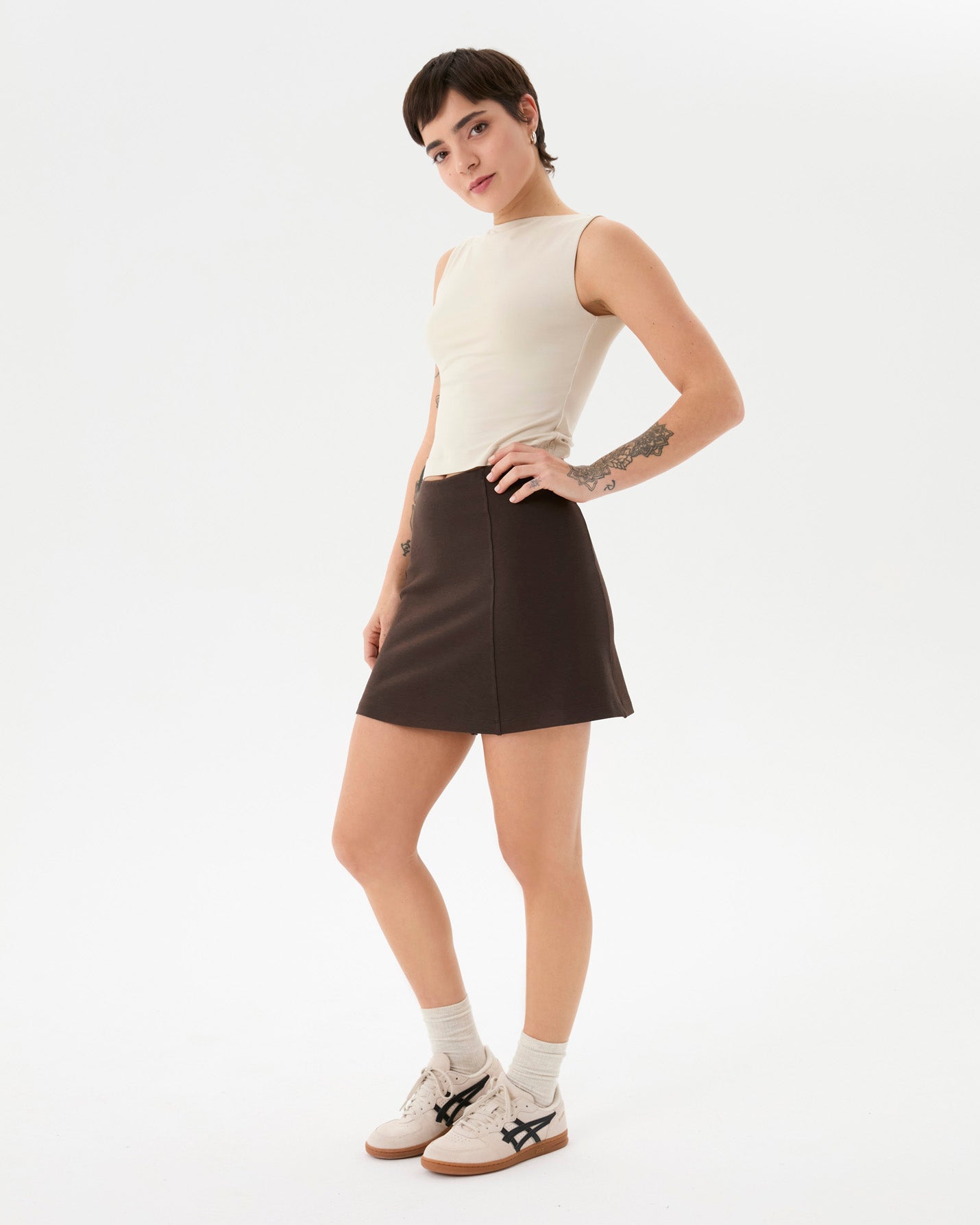 Kahverengi Şortlu Çan Etek