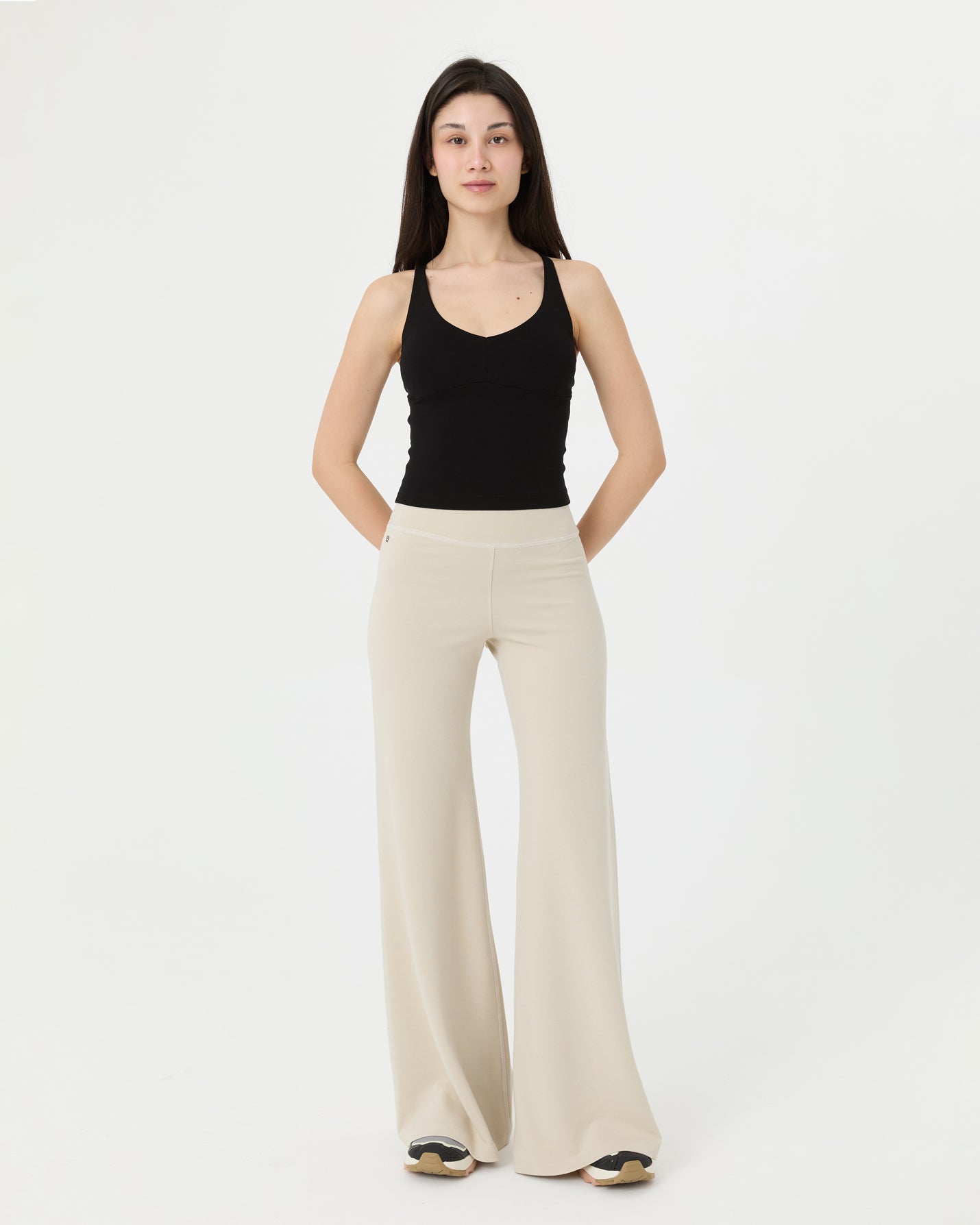 Siyah V Yaka Longline Bralet