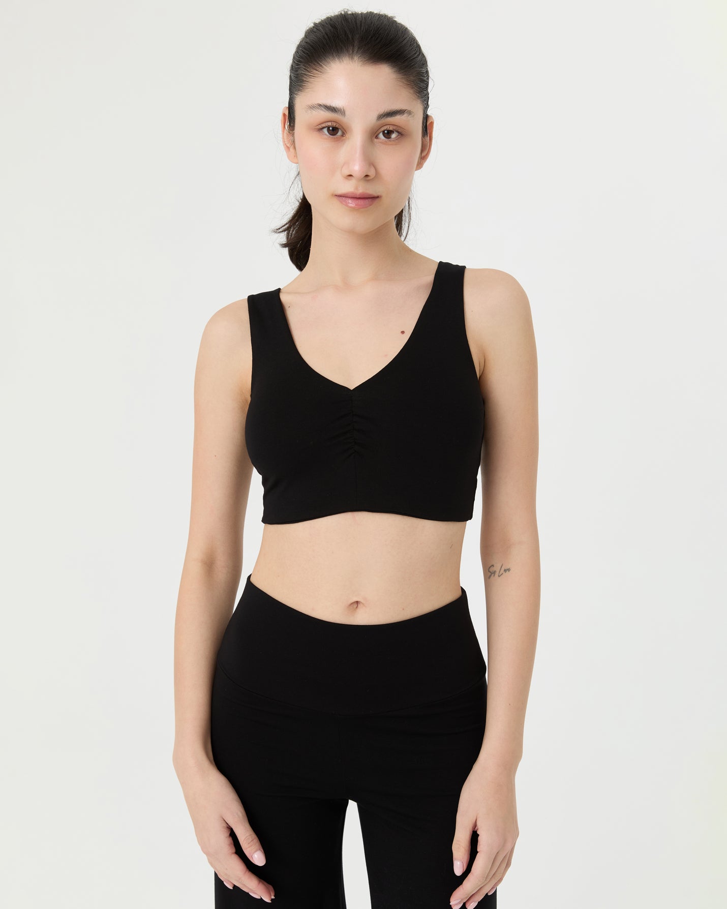 Siyah Büzgülü V Yaka Yoga Bra