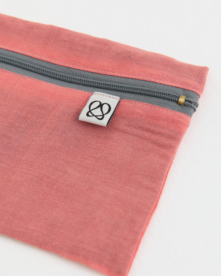 Nar Çiçeği Makyaj Çantası &amp; Kalemlik