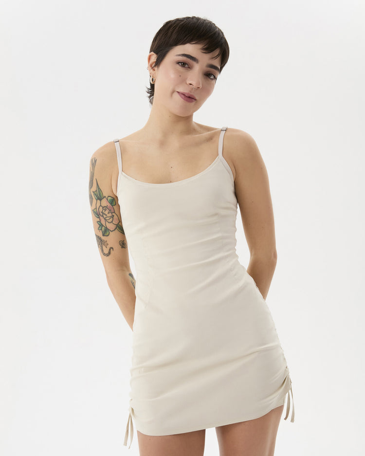 Krema Büzgülü Tulumlu Elbise