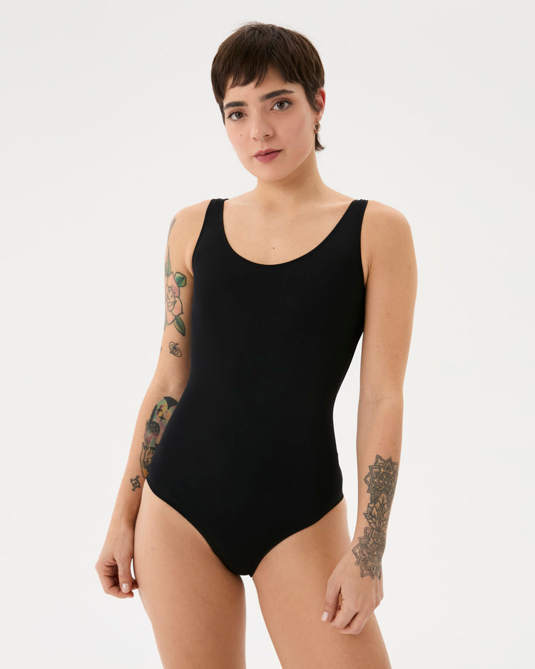 Siyah Low Back Mayo