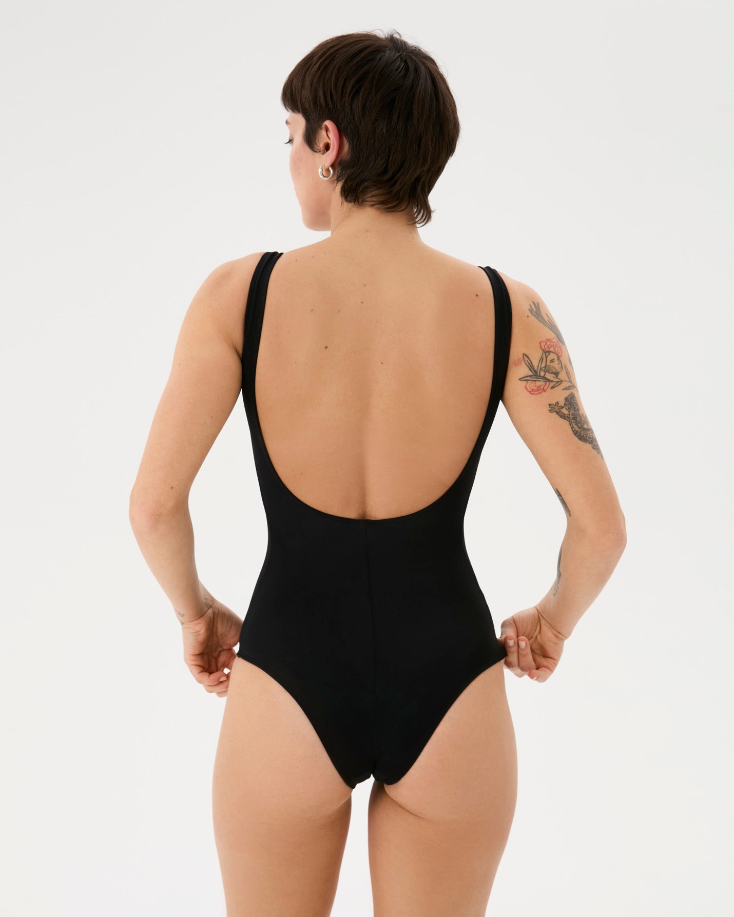 Siyah Low Back Mayo