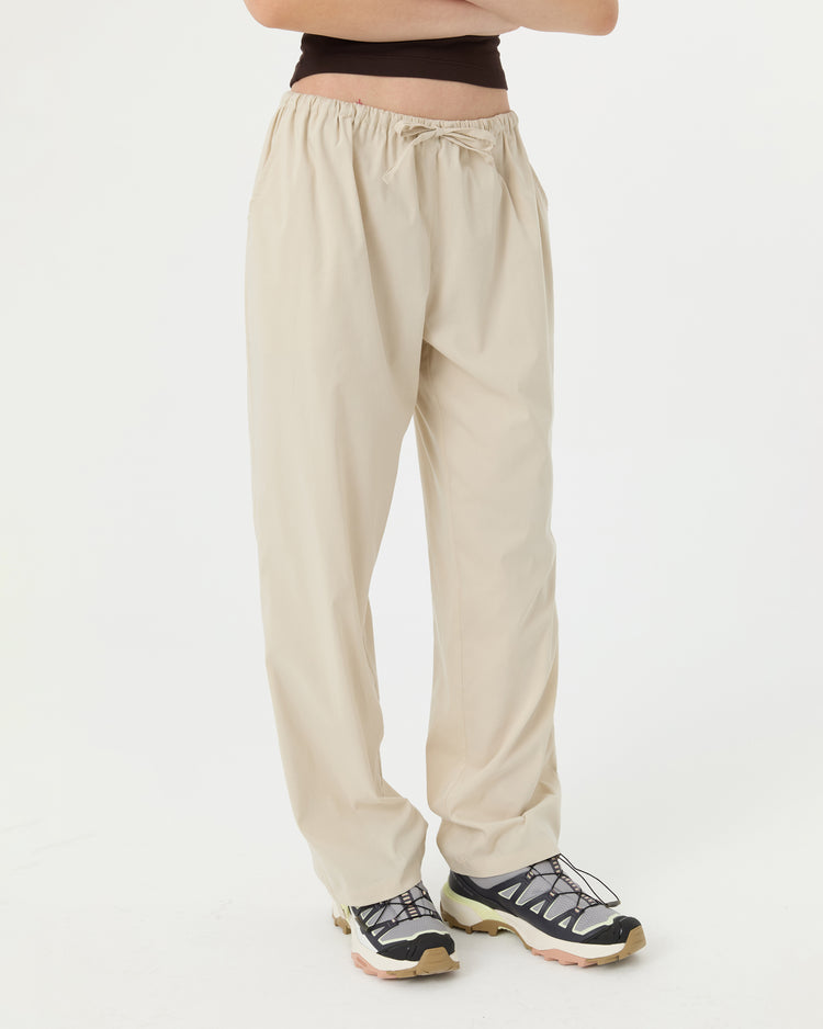 Krema Paça Büzgülü Rahat Pantolon