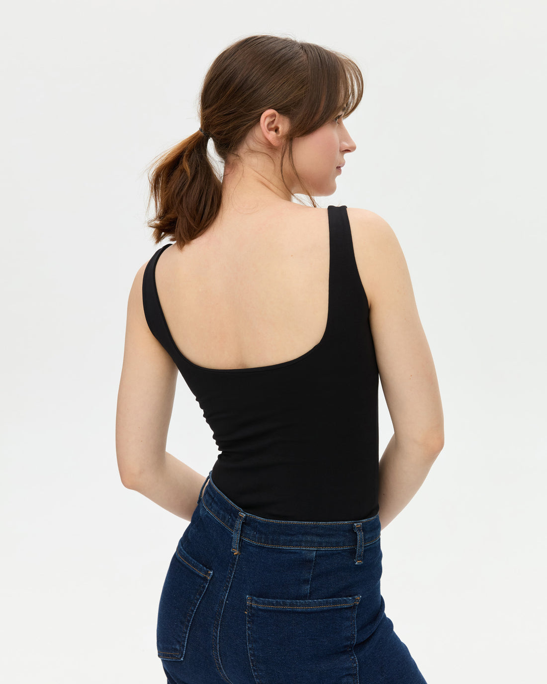Siyah Low Back Atlet