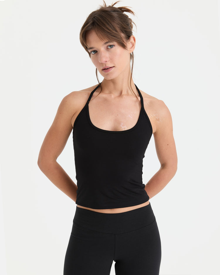 Siyah Boyundan Bağlamalı Atlet