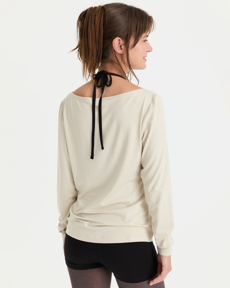 Krema Kayık Yaka Uzun Kollu Bluz