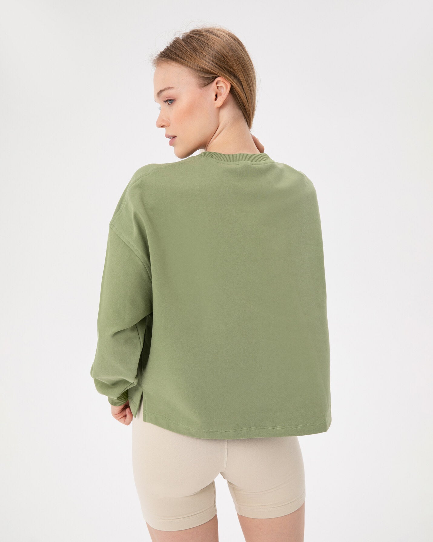 Matcha Basic EasySize Sweatshirt