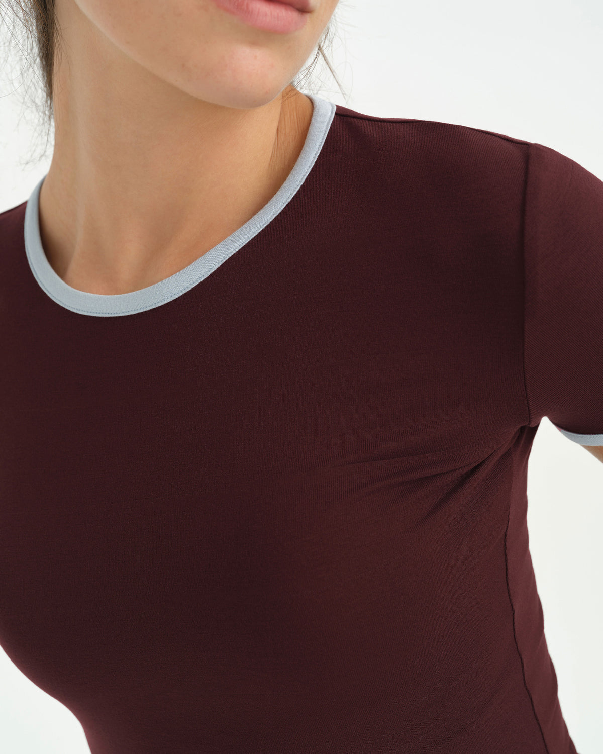 Kestane Kontrast Biyeli T-Shirt