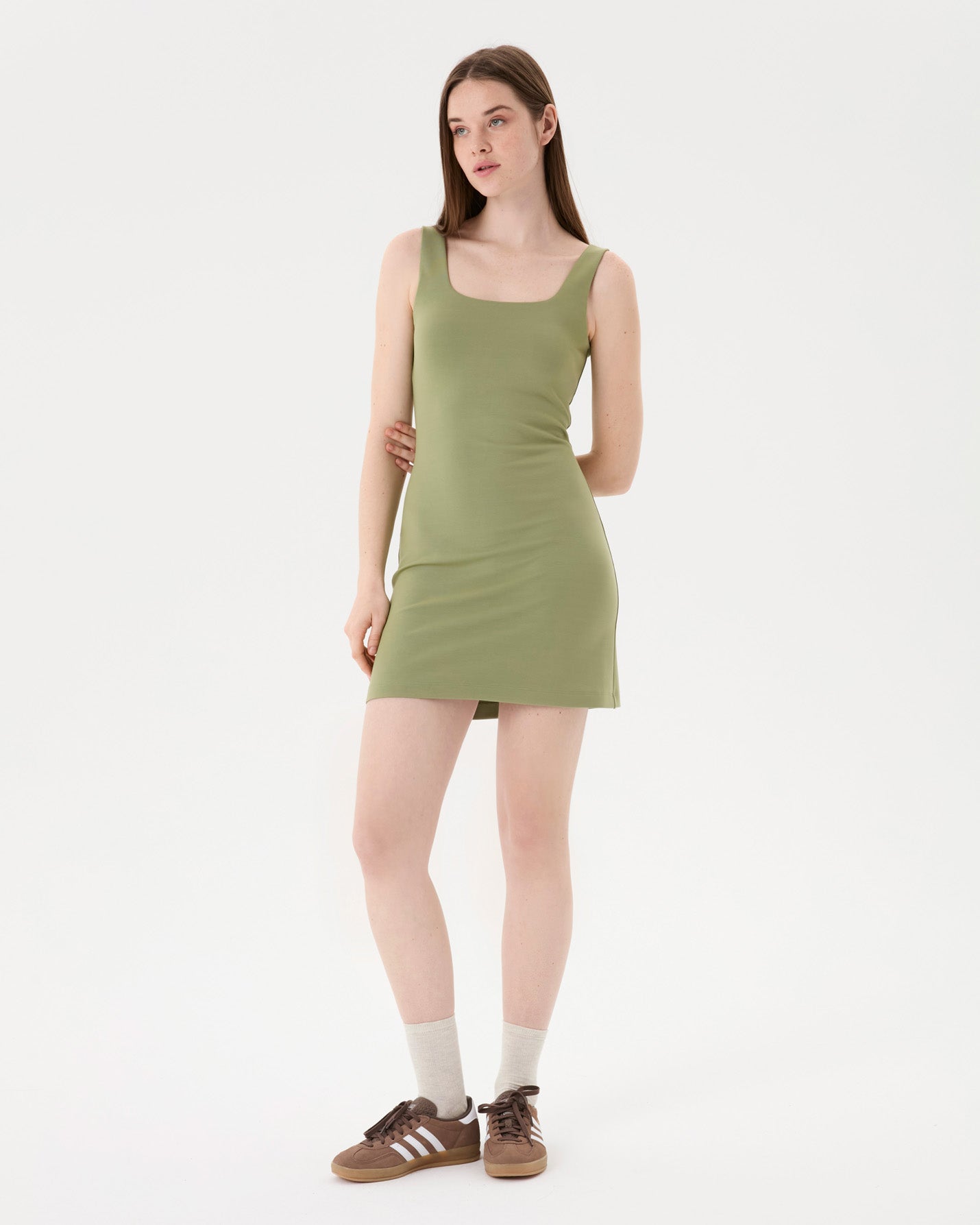 Matcha Low Back Elbise