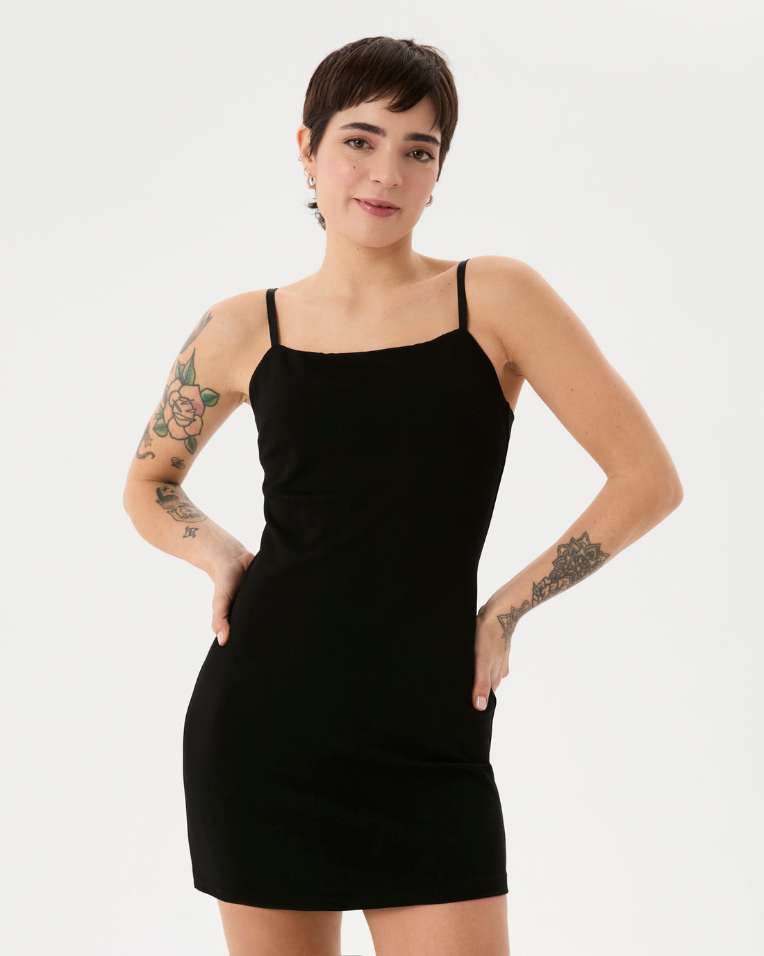 Siyah Askılı Mini Elbise