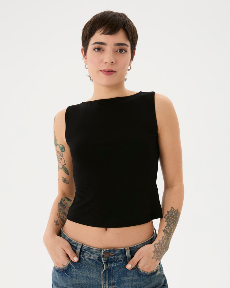 Siyah Kayık Yaka Bluz