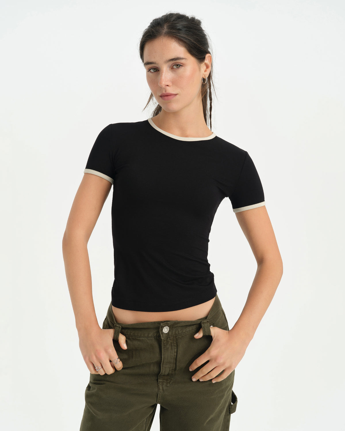 Siyah Kontrast Biyeli T-Shirt