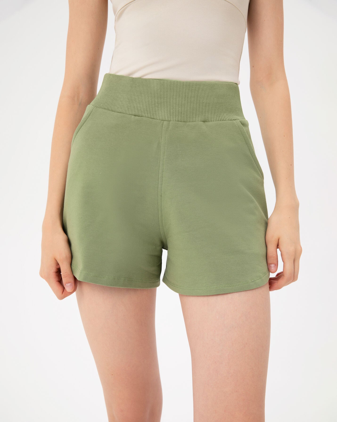 Matcha Sweatshort